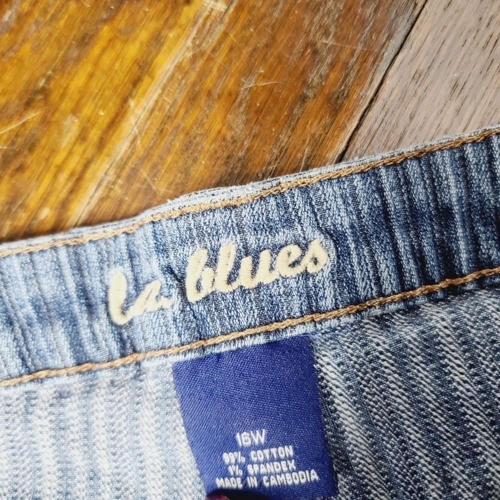 LA Blues Flare Leg Jeans 16W - Picture 3 of 10